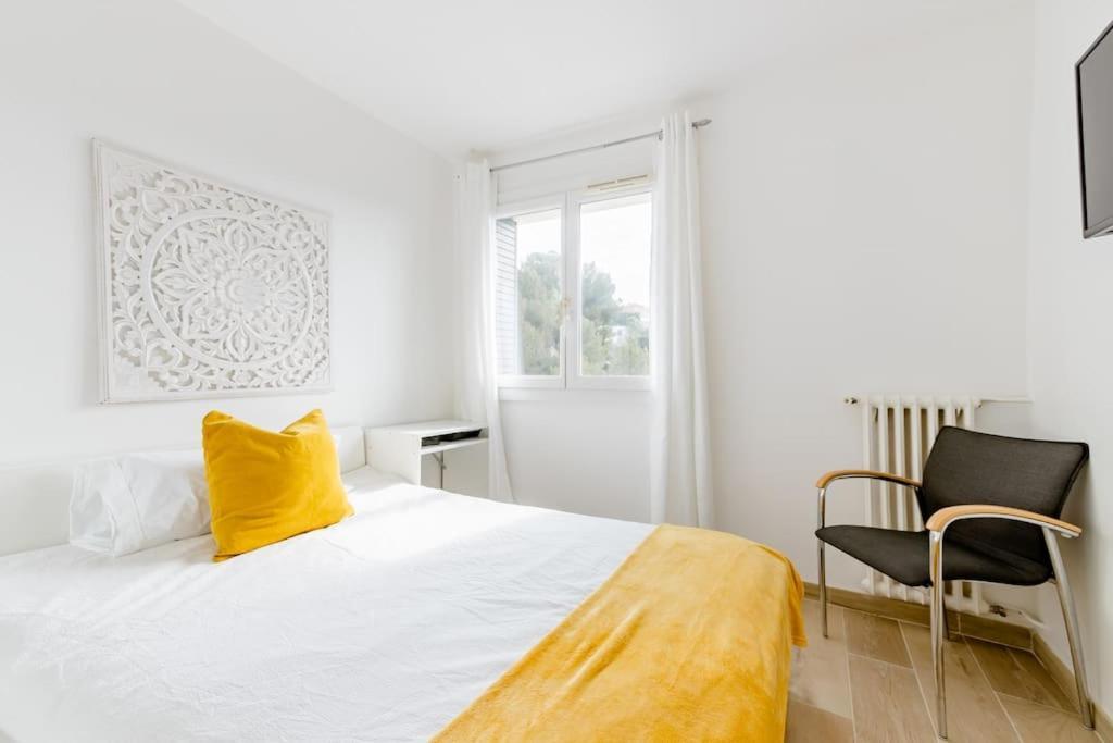 Private Room In Renovated Apartment - Tram 1 Min Walk Nice Buitenkant foto